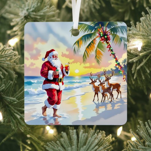 Cute Santa on Beach with Reindeer Personalized Ornament Aus Metall (InSitu)
