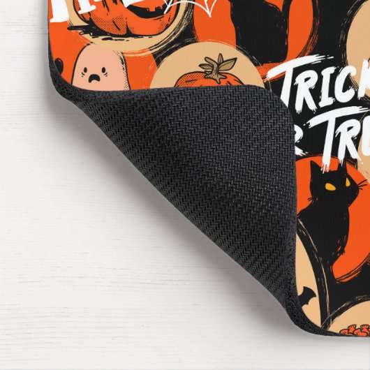 Cute & Scary Halloween Spooky vibes Mousepad (Ecke)