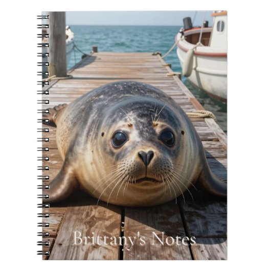 Cute Seal Laying on Boat Dock Ocean Pier Notizblock (Vorderseite)