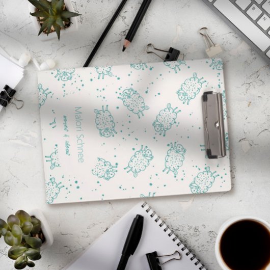 Cute Sheep – Whimsical Seamless Pattern Klemmbrett