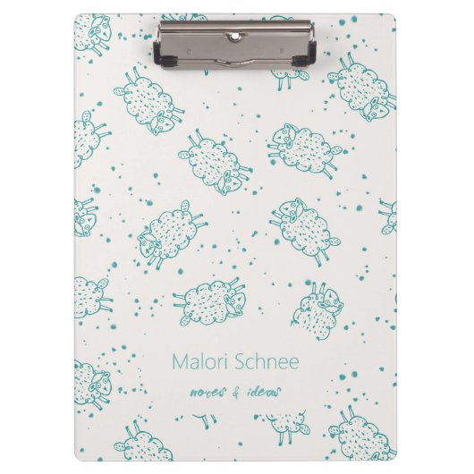 Cute Sheep – Whimsical Seamless Pattern Klemmbrett (Vorderseite)