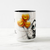 Cute Skeleton Girl with Pumpkin Balloons  Tasse (Zentrum)