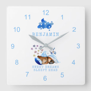 Cute Sleeping Bear Sweet Dreams Sleepy Head Boy Quadratische Wanduhr