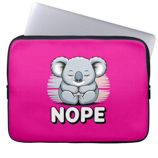 Cute Sleeping Koala “Nope” Funny Cartoon Laptopschutzhülle (Vorderseite)