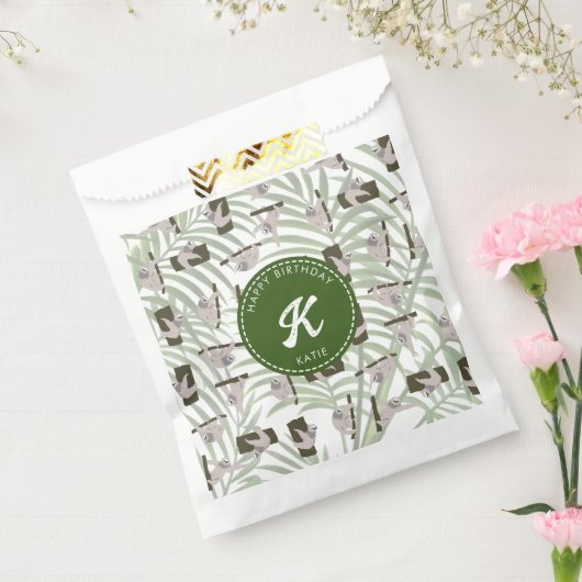 Cute Sloth Animal Pattern in Wild Forest Birthday Geschenktütchen (Versiegelt)