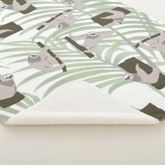 Cute Sloth Animal Pattern in Wild Forest Sherpadecke (3/4)