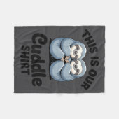 Cute Sloth Couple This Is Our Cuddle  Fleecedecke (Vorderseite (Horizontal))