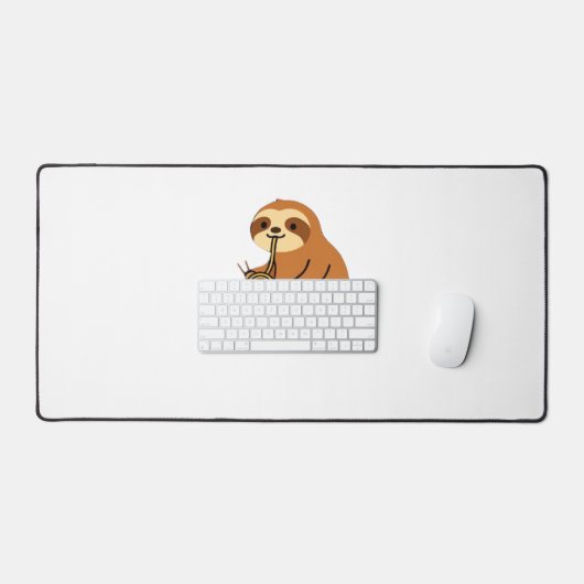 Cute Sloth Eating Ramen � Funny Noodle Lover Desig Schreibtischunterlage (Tastatur & Maus)