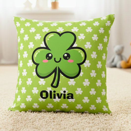 Cute Smiling Clover Kissen