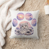 Cute Snow Leopard Paw Mountain Design Kissen (Decke)