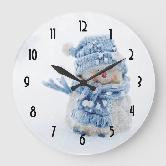 Cute Snowman in Winter Photograph Christmas Große Wanduhr (Vorderseite)