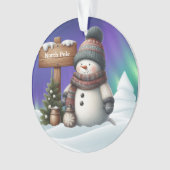 Cute snowman on North Pole with northern lights Ornament (Vorderseite)