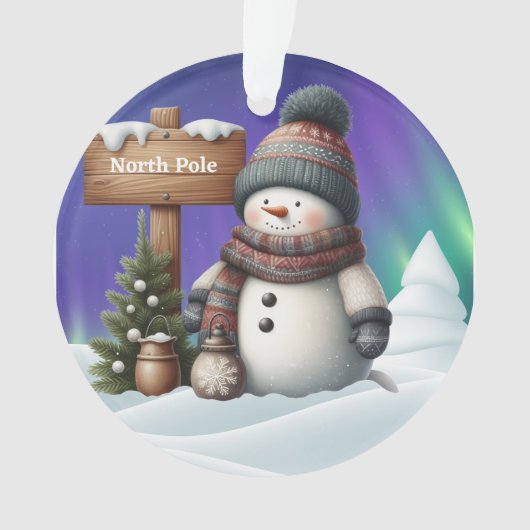 Cute snowman on North Pole with northern lights Ornament (Vorderseite)