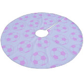 Cute Soccer Ball Pattern in Purple and Blue Fleece Weihnachtsbaumdecke (Schrägansicht)