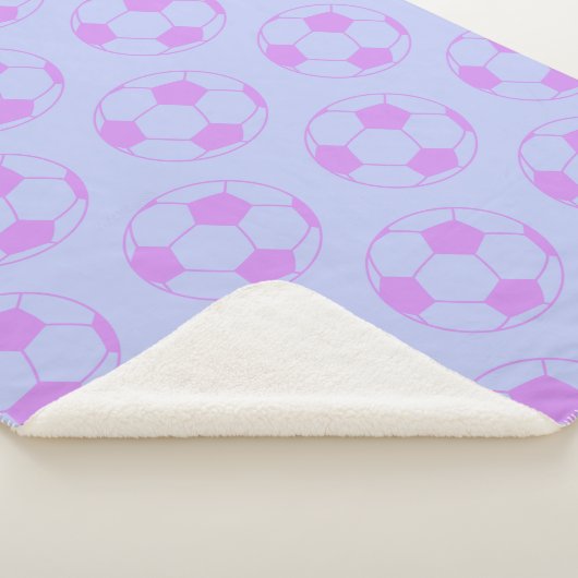 Cute Soccer Ball Pattern in Purple and Blue Sherpadecke (3/4)