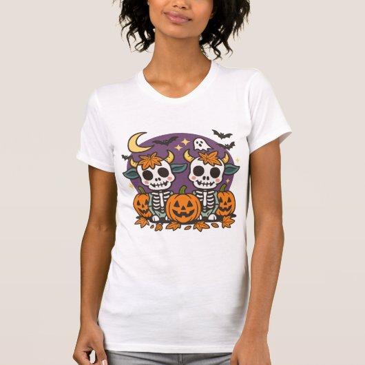 Cute Spooky Skeleton Cows with Pumpkins T-Shirt (Vorderseite)