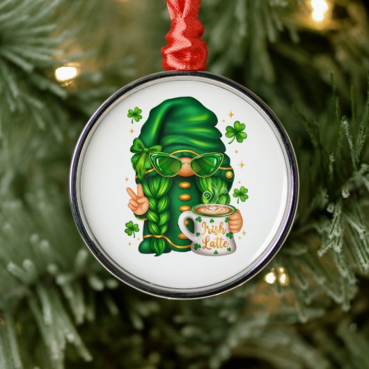 Cute St Patricks Day Gnome Drinking Coffee Ornament Aus Metall (Baum)
