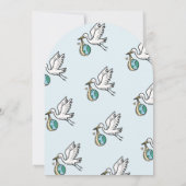 Cute Stork Holding World Going Away Einladung (Rückseite)