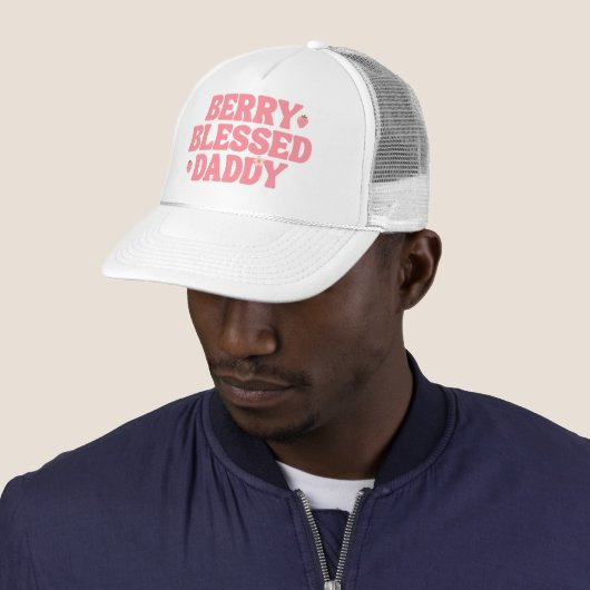 Cute Strawberry Berry Blessed Daddy Pink Birthday Truckerkappe (Beispiel)