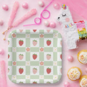 Cute Strawberry Checkered Kids Birthday Pappteller (Party)