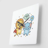 Cute Superhero Lion and Elephant Friends Cartoon Quadratische Wanduhr (Winkel)