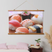 Cute Sushi Platter Tapestry – Japanese Delight Wandteppich Mit Holzrahmen (Schlafzimmer)