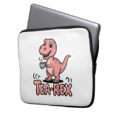 Cute Tea-Rex Pink Dinosaur – Sip Happens! Laptopschutzhülle (Vorderseite Links)
