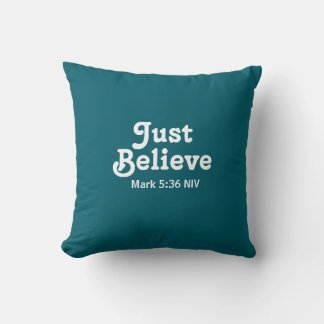 Cute Teal and White Believe in Miracles Faith Kissen