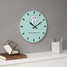 Cute Tooth Family Dentistry Business Große Wanduhr