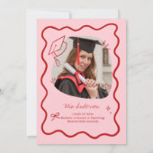 Cute Trendy Pink Wavy Border Graduation Invitation Ankündigung (Rückseite)