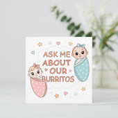 Cute Twin Baby Burrito Announcement Illustration (Stehend Vorderseite)