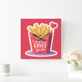 Cute Valentine French Fries Pun Quadratische Wanduhr (Zuhause)
