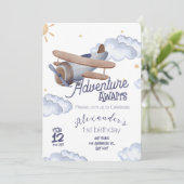 Cute Vintage Airplane First Birthday Adventure Awa Einladung (Stehend Vorderseite)
