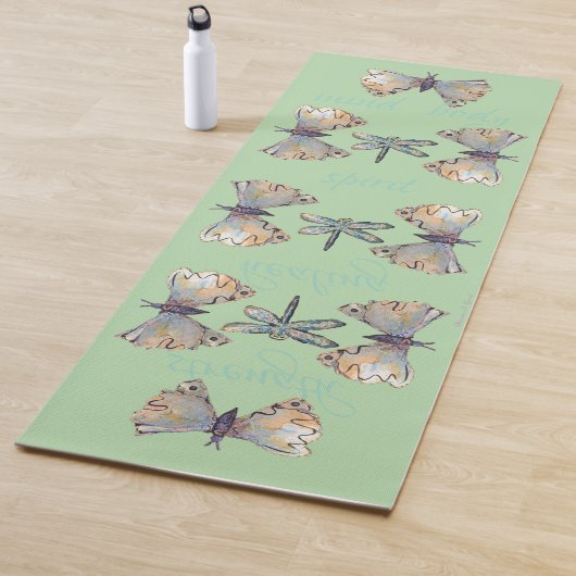 Cute Whimsical Dragonfly Butterfly Maureen Girard Yogamatte (Beispiel)