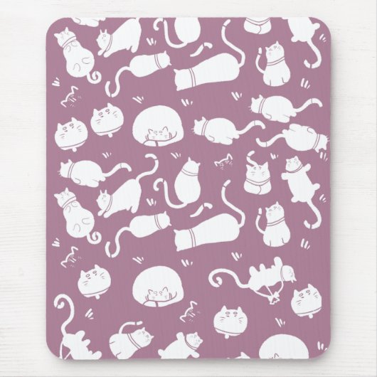 Cute White Cats Pattern on Mauve Background Mousepad (Vorne)