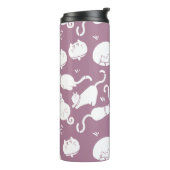 Cute White Cats Pattern on Mauve Background Thermosbecher (Nach links gedreht)