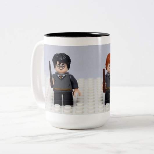 Cute Wizard Toy Figure Mug – Magic-Themed Coffee  Zweifarbige Tasse (Vorderseite Links)