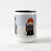 Cute Wizard Toy Figure Mug – Magic-Themed Coffee  Zweifarbige Tasse (Mittel)