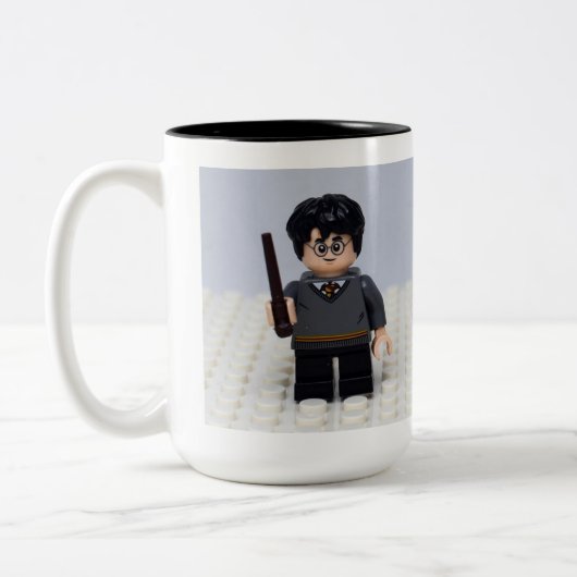 Cute Wizard Toy Figure Mug – Magic-Themed Coffee  Zweifarbige Tasse (Links)