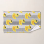 Cute yellow ducks on grey stripes badhandtuch set (Handtuch)