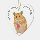 CuteLittle Hamster Holding a Heart Anniversary Keramik Ornament (Links)