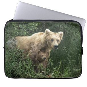Cutest Baby Animals   Bear Mama Bear & Her Cubs Laptopschutzhülle