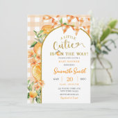 Cutie Orange Gingham baby shower invitation Einladung (Stehend Vorderseite)