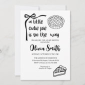 Cutie Pie is on the Way, Fall Baby Shower Einladung (Vorderseite)