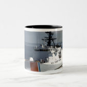 Cutter Waesche der US-Küstenwache 3 Zweifarbige Tasse (Mittel)