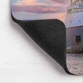 Cuyahoga Freighter bei Sunset Mousepad (Ecke)