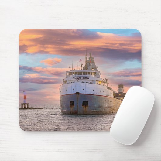 Cuyahoga Freighter bei Sunset Mousepad (Mit Mouse)