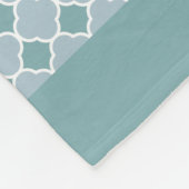 Cyan Quatrefoil Fleece Blanket (Ecke)