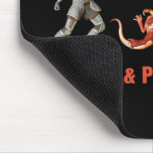 Cyber Security Knight - Perfekter Schutz Mousepad (Ecke)