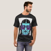 Cyberpunk Hacker Computer Geek design_3 T-Shirt (Vorne ganz)